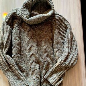 moon & madison Sweater Cowl neck